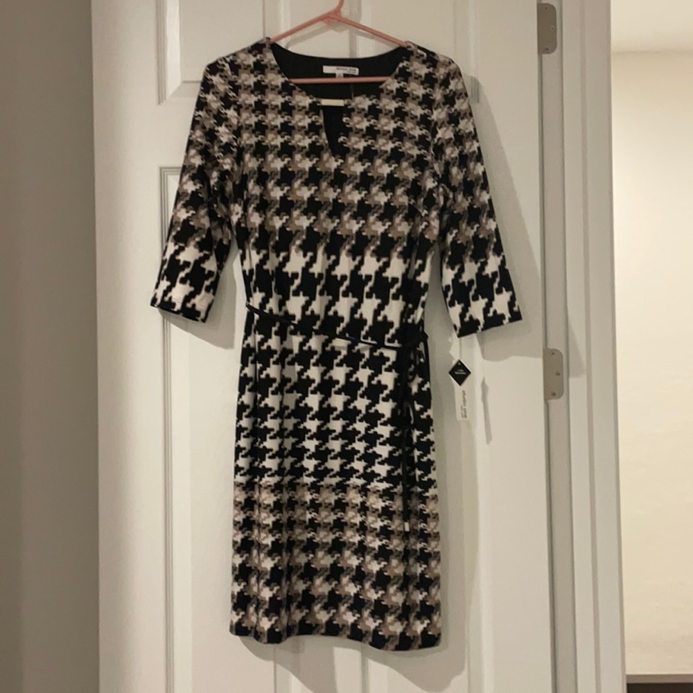 Black, white, tan print dress 😀
